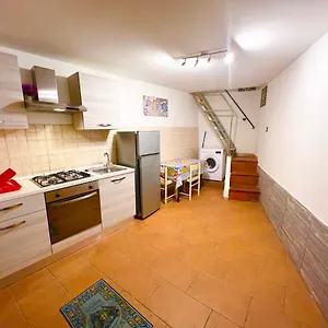 Casa vacanze Etnea House Center, Aeroporto di Catania Fontana Rossa