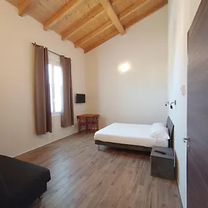 https://via-corrado-corti-capraia.it-tuscanyhotel.com