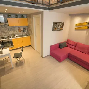 https://central-station-house-daniele.catania-hotels.net